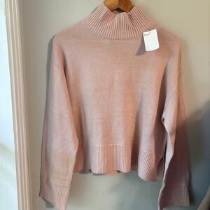 NWT HM Baby Pink Cropped Sweater Size Medium